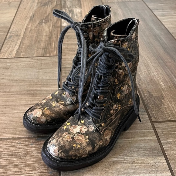 FREE PEOPLE Santa Fe Bootie Women’s size 6 (36) - Picture 2 of 12